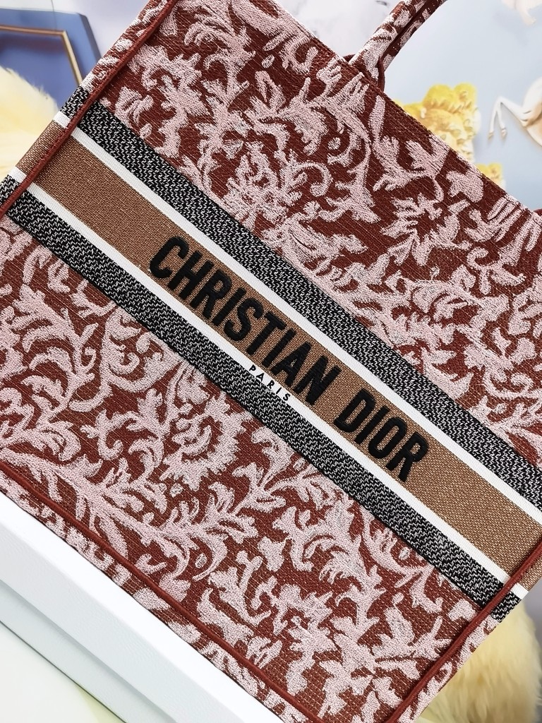 Christian Dior Shopping Bags